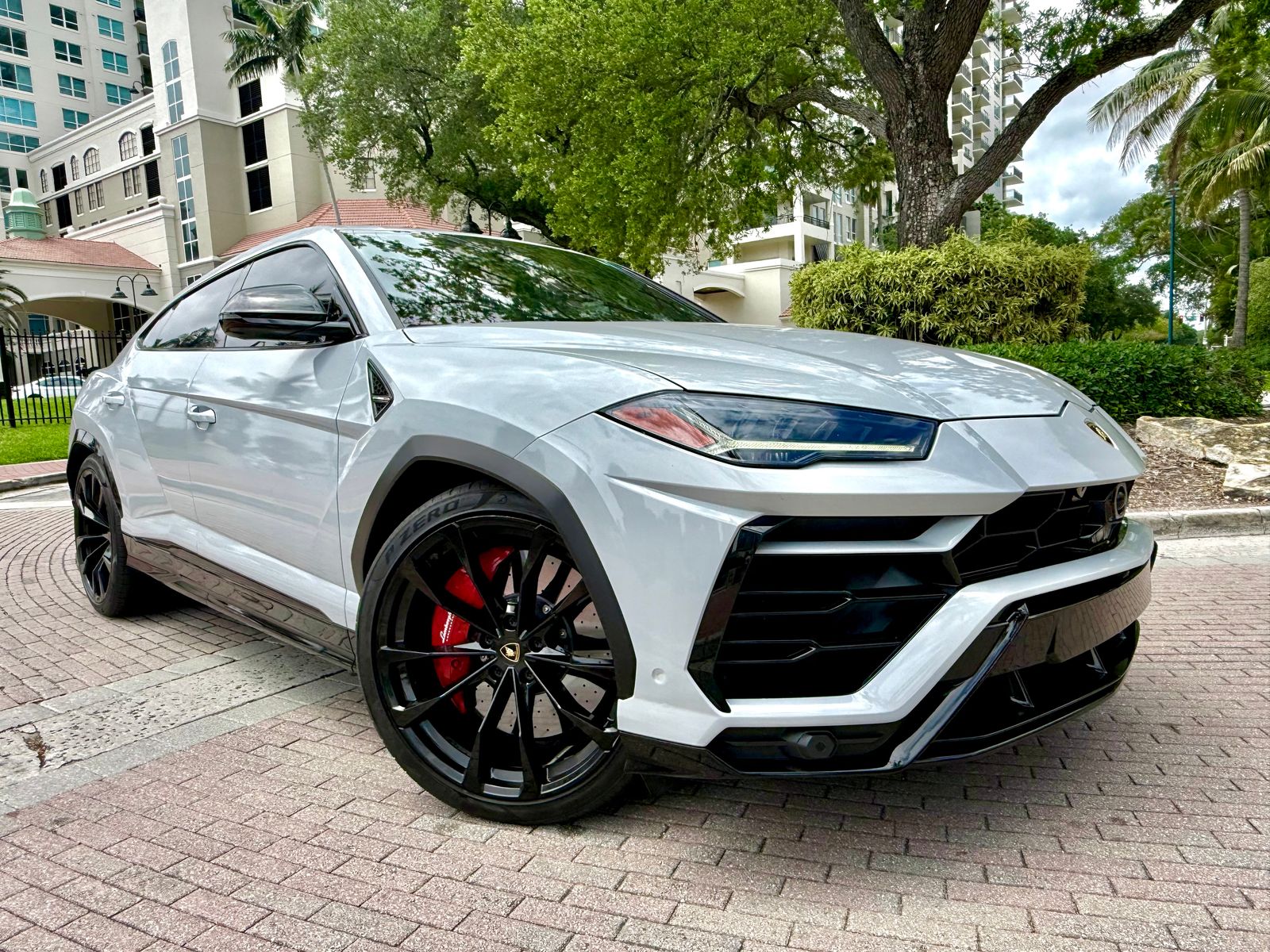 2022 Lamborghini Urus Base AWD