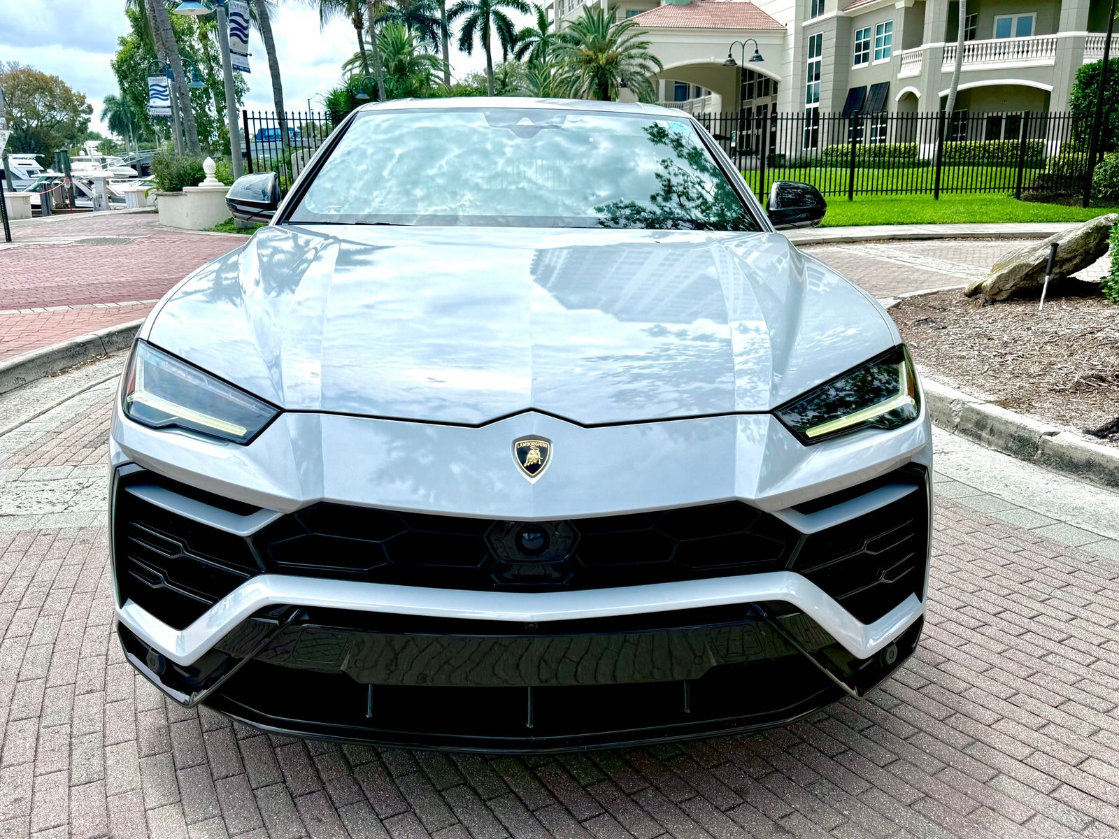 2022 Lamborghini Urus Base AWD