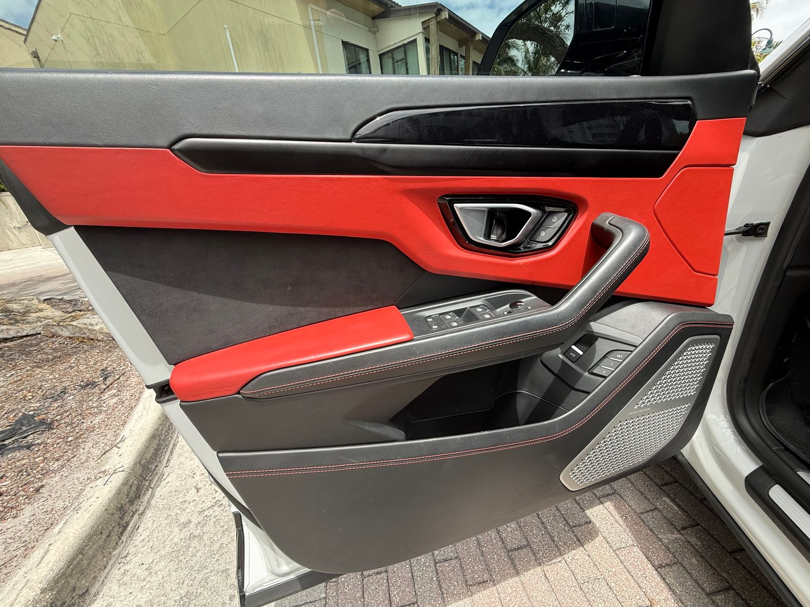 2022 Lamborghini Urus Base AWD