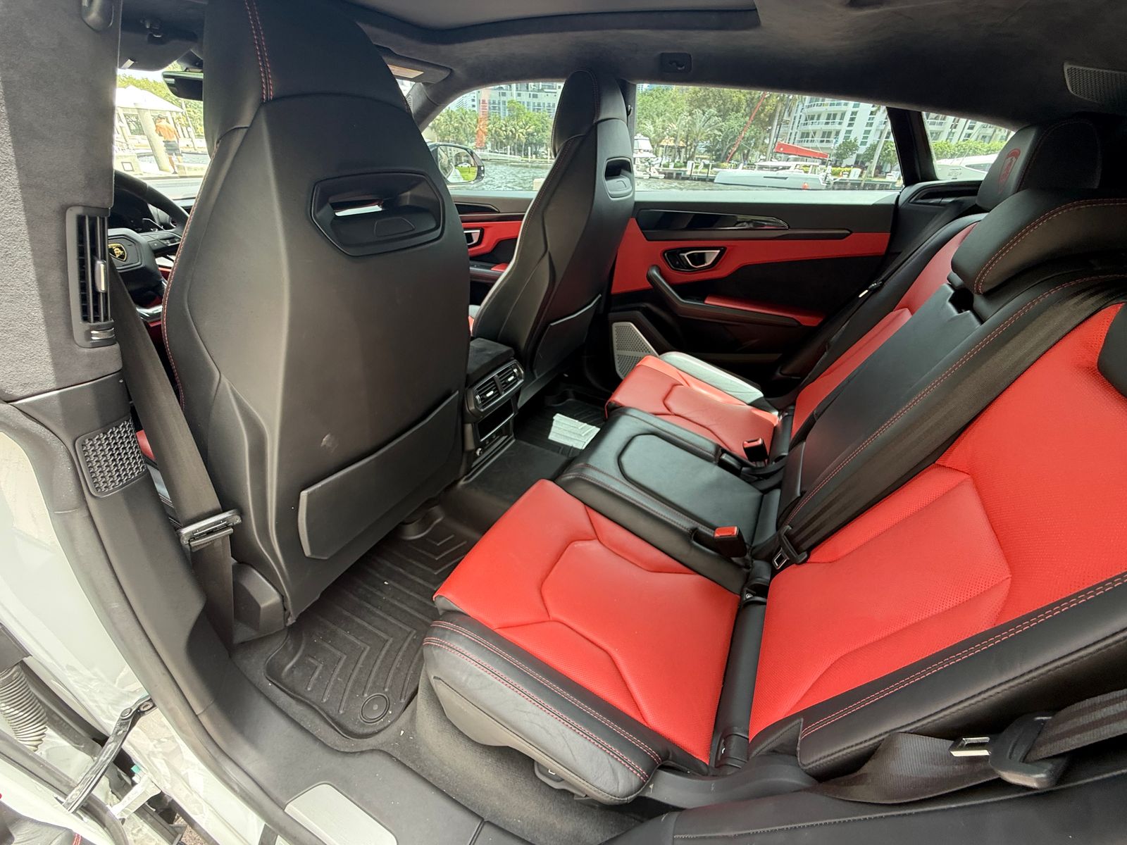2022 Lamborghini Urus Base AWD