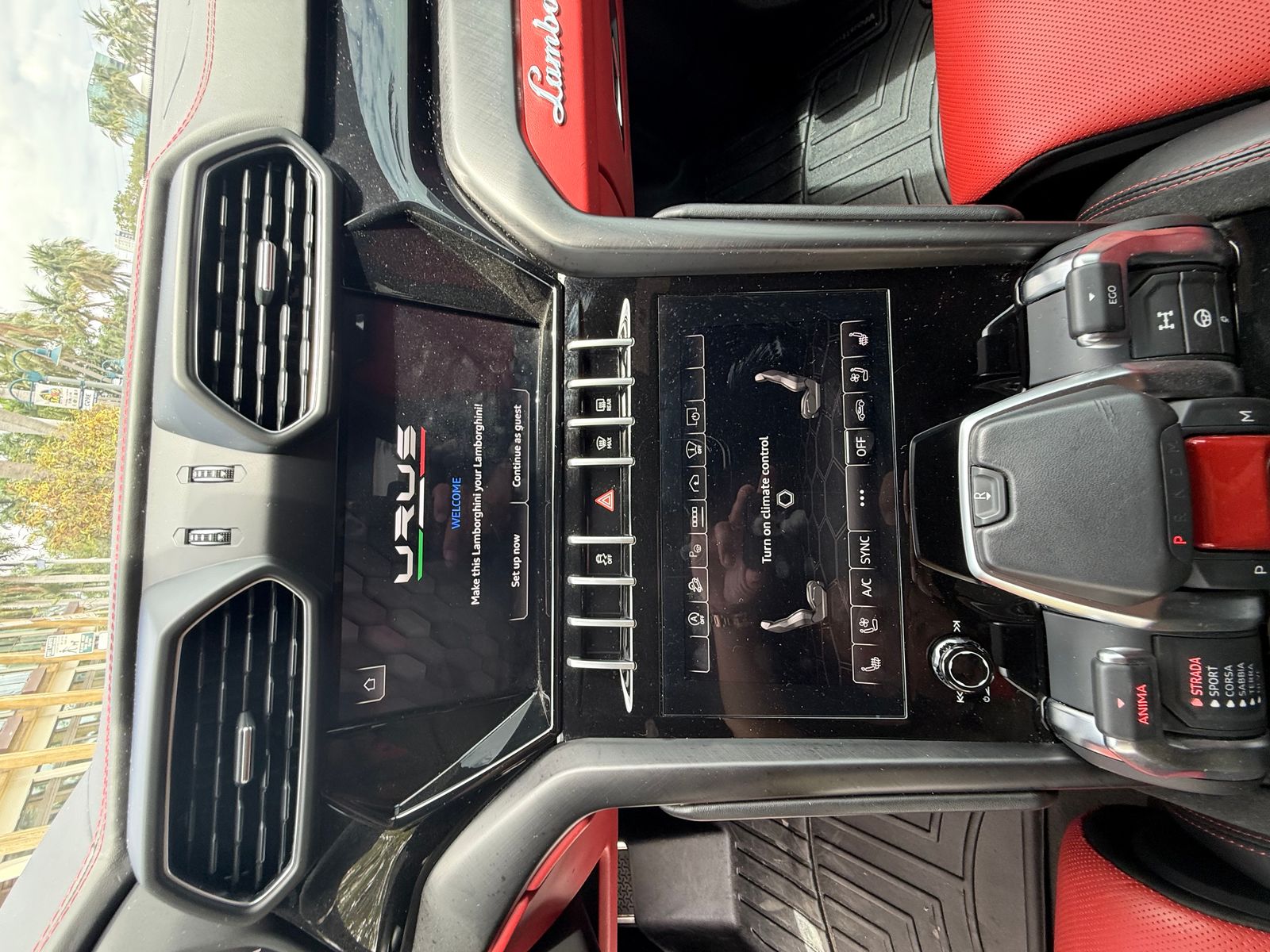 2022 Lamborghini Urus Base AWD