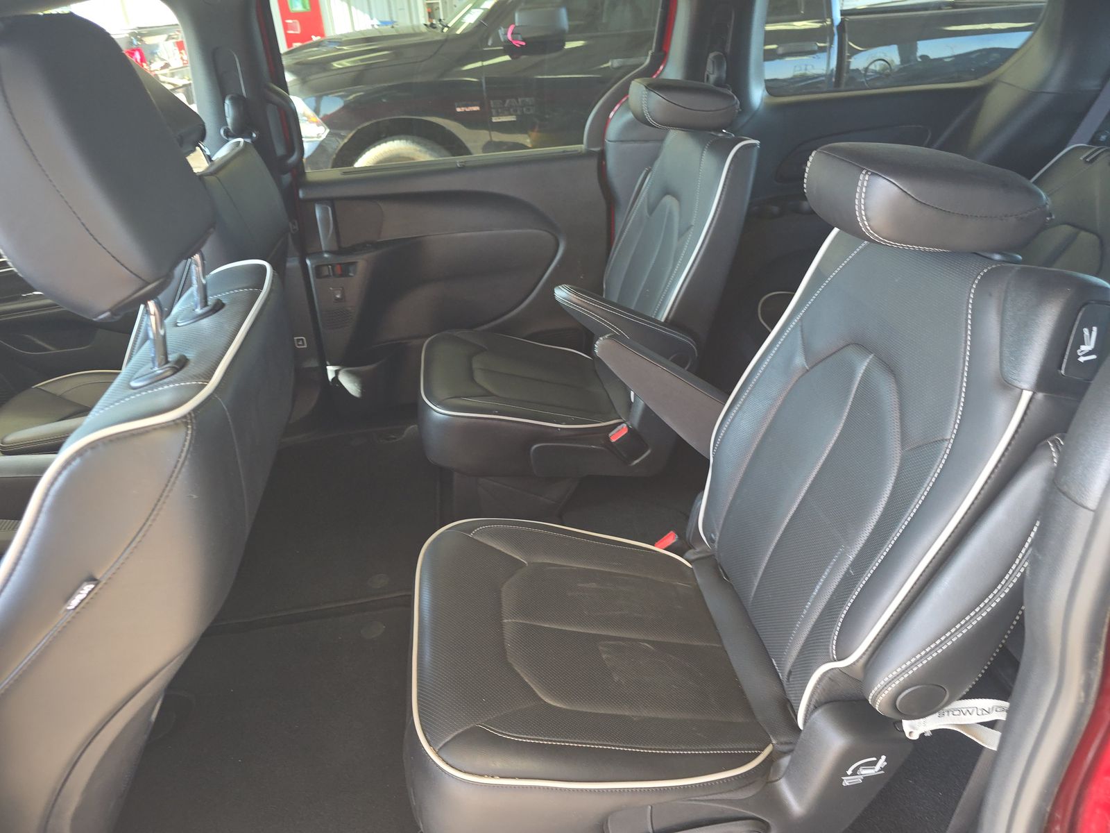 2026 Chrysler Pacifica Limited FWD