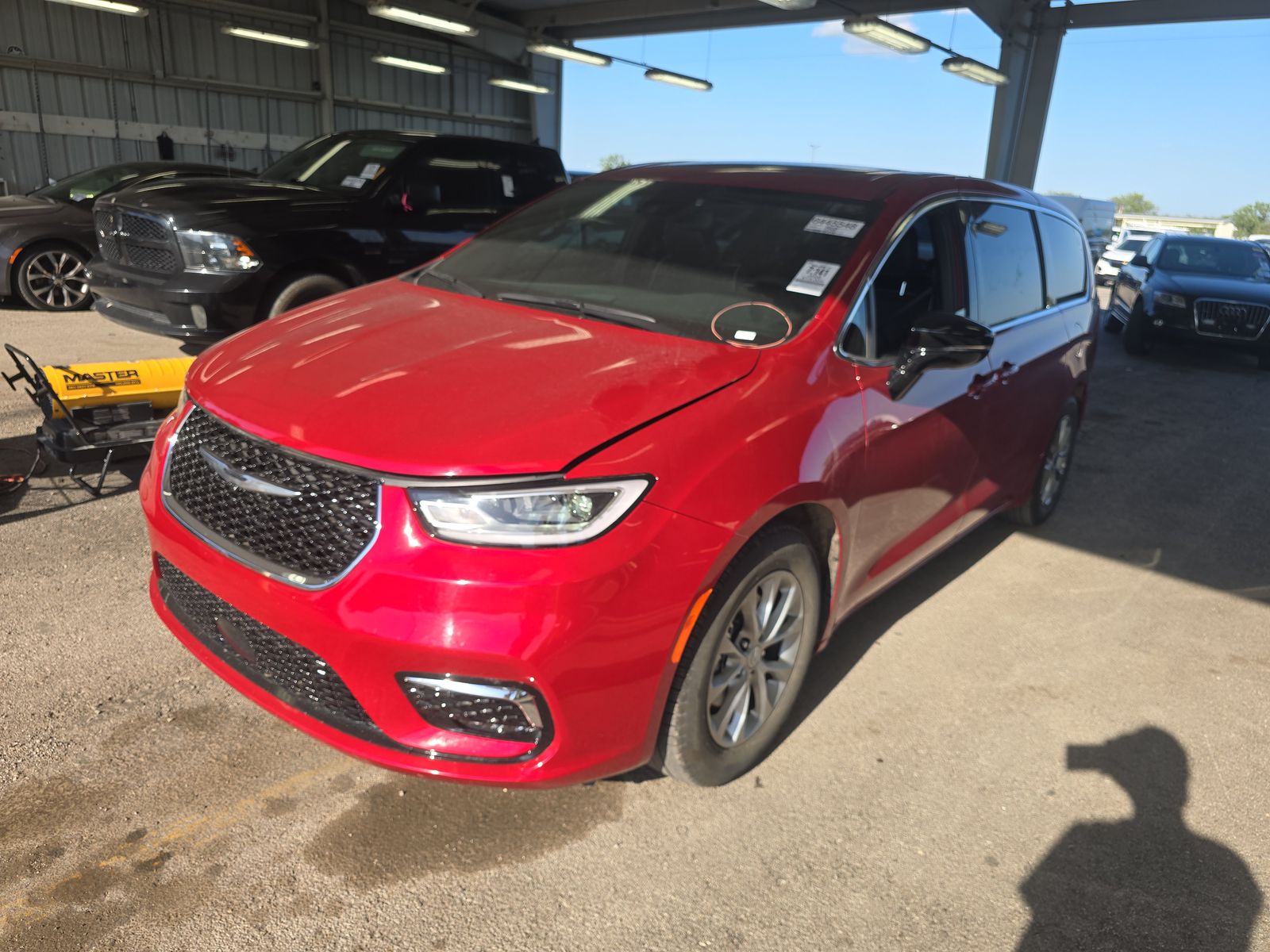 2026 Chrysler Pacifica Limited FWD