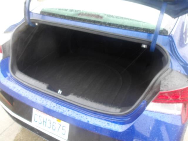 HYUNDAI SEL CONVENIENCE - 9