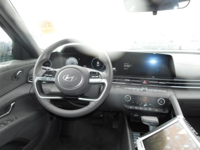 HYUNDAI SEL CONVENIENCE - 6