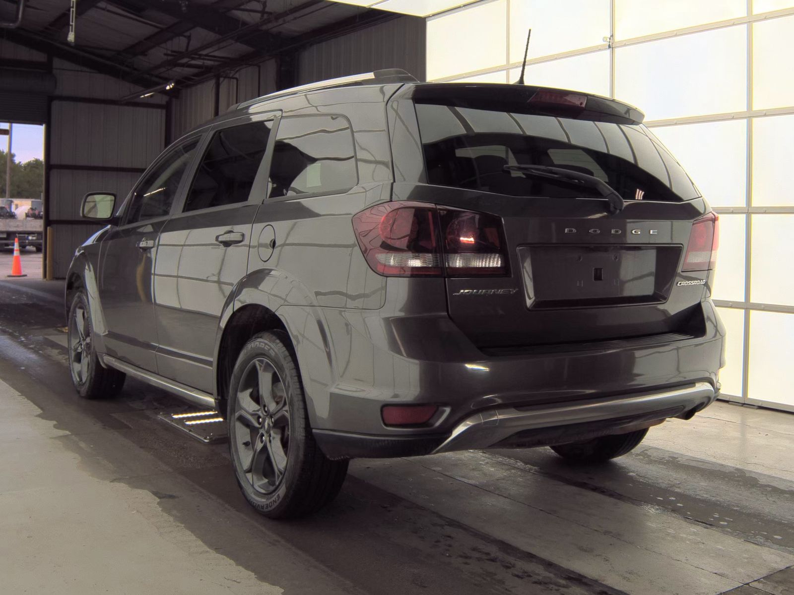 DODGE CROSSROAD - 9