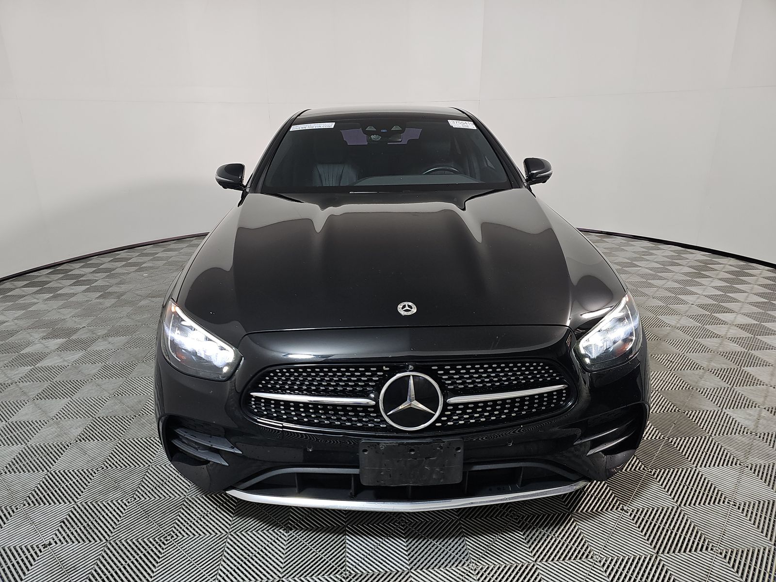 MERCEDES-BENZ E-CLASS - 3