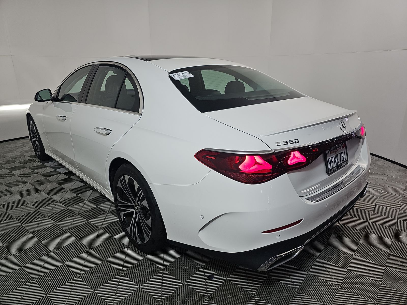 MERCEDES-BENZ E-CLASS - 7