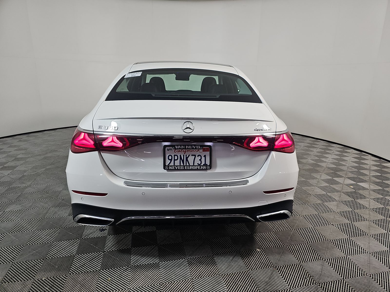 MERCEDES-BENZ E-CLASS - 6