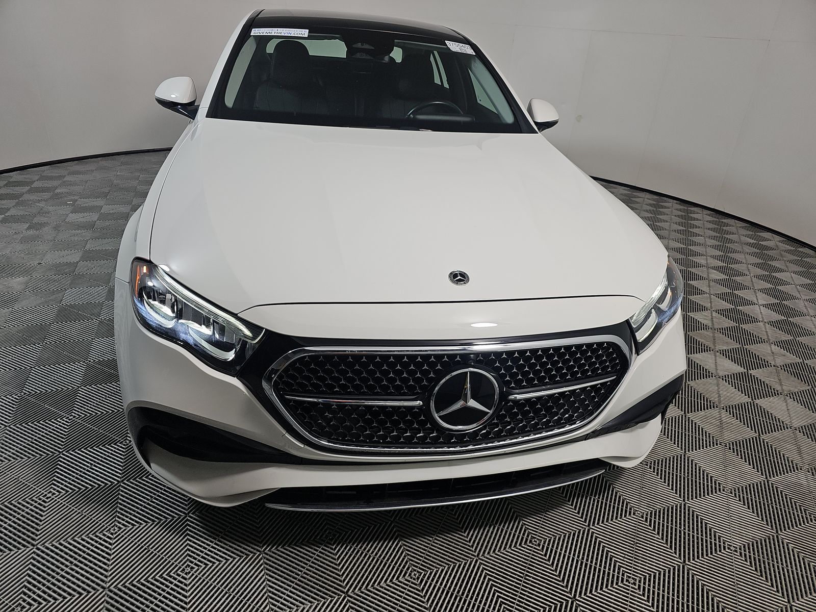 MERCEDES-BENZ E-CLASS - 3