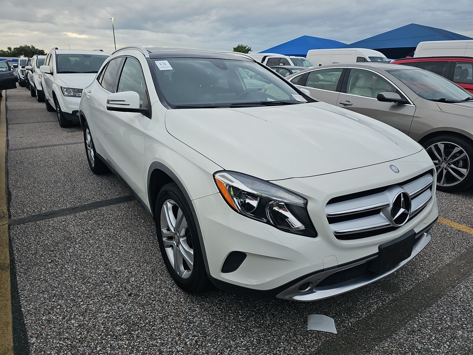 MERCEDES-BENZ GLA - 4