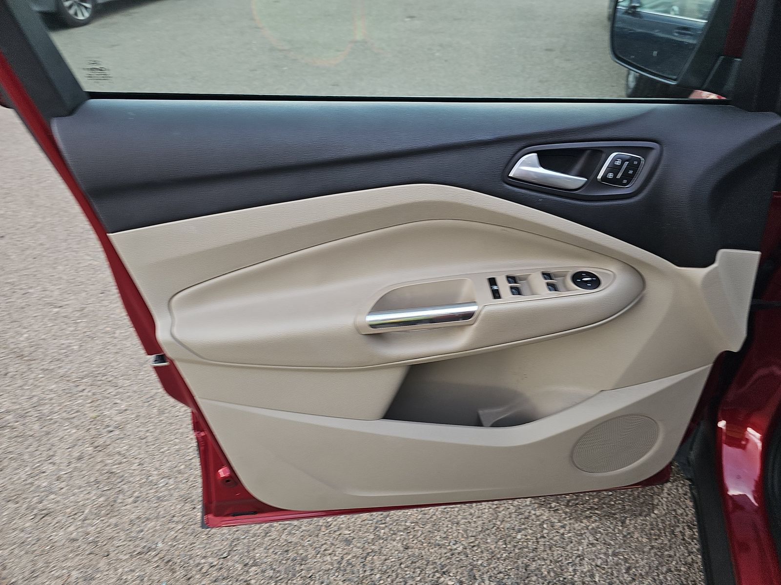 FORD ESCAPE - 10