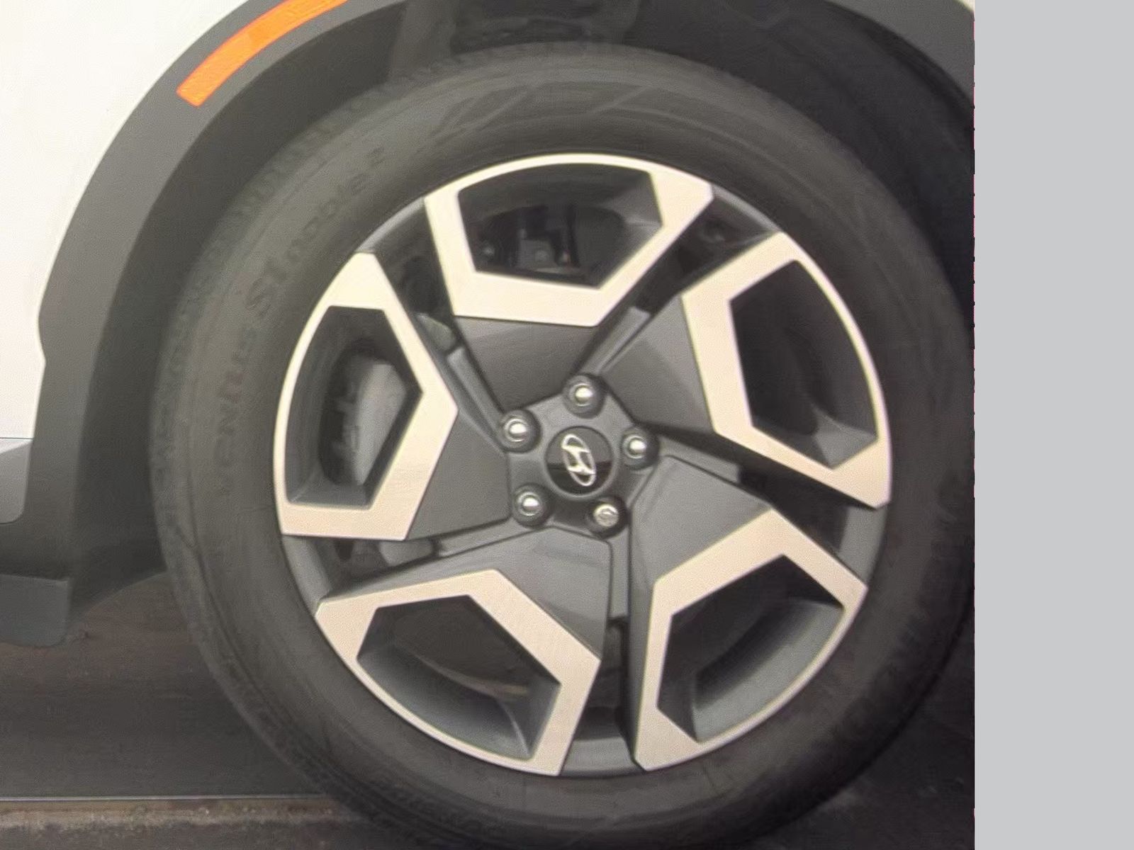 HYUNDAI LIMITED - 10