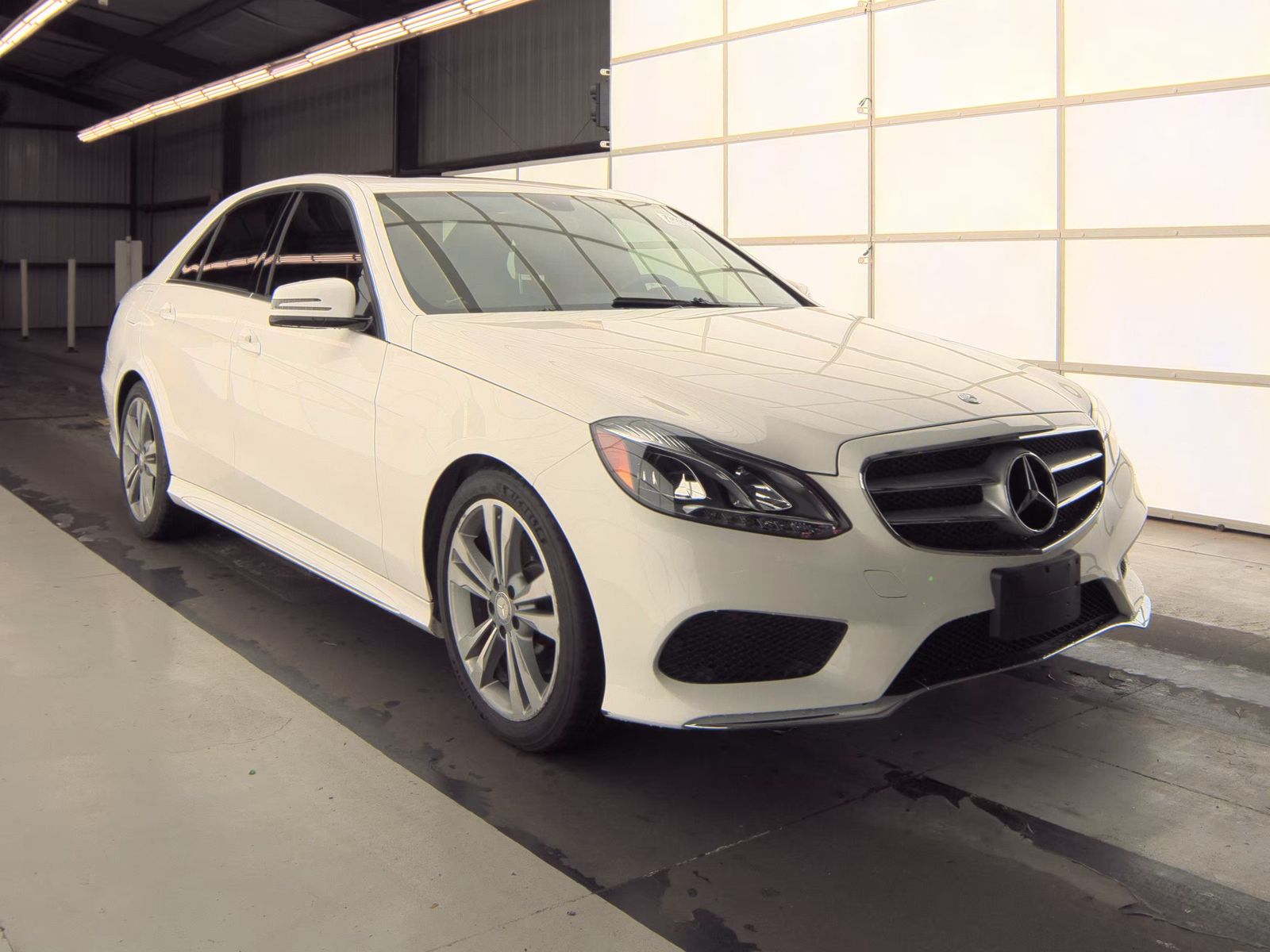 MERCEDES-BENZ E-CLASS - 5