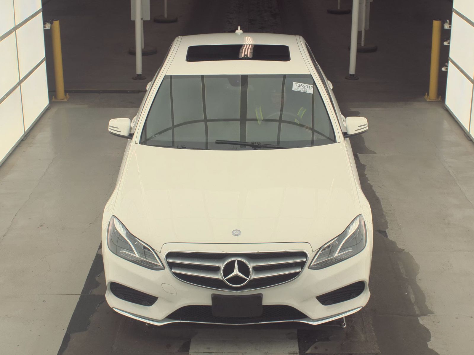 MERCEDES-BENZ E-CLASS - 3