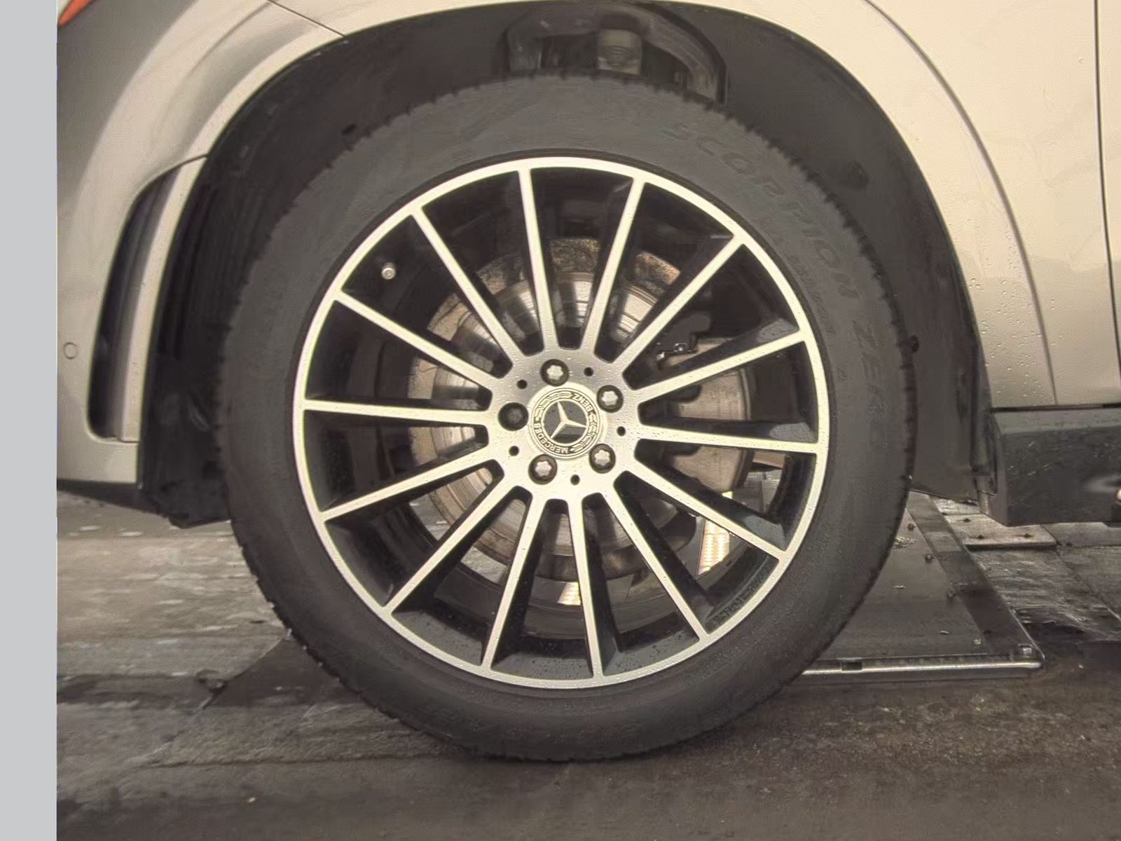 MERCEDES-BENZ GLE-CLASS - 10