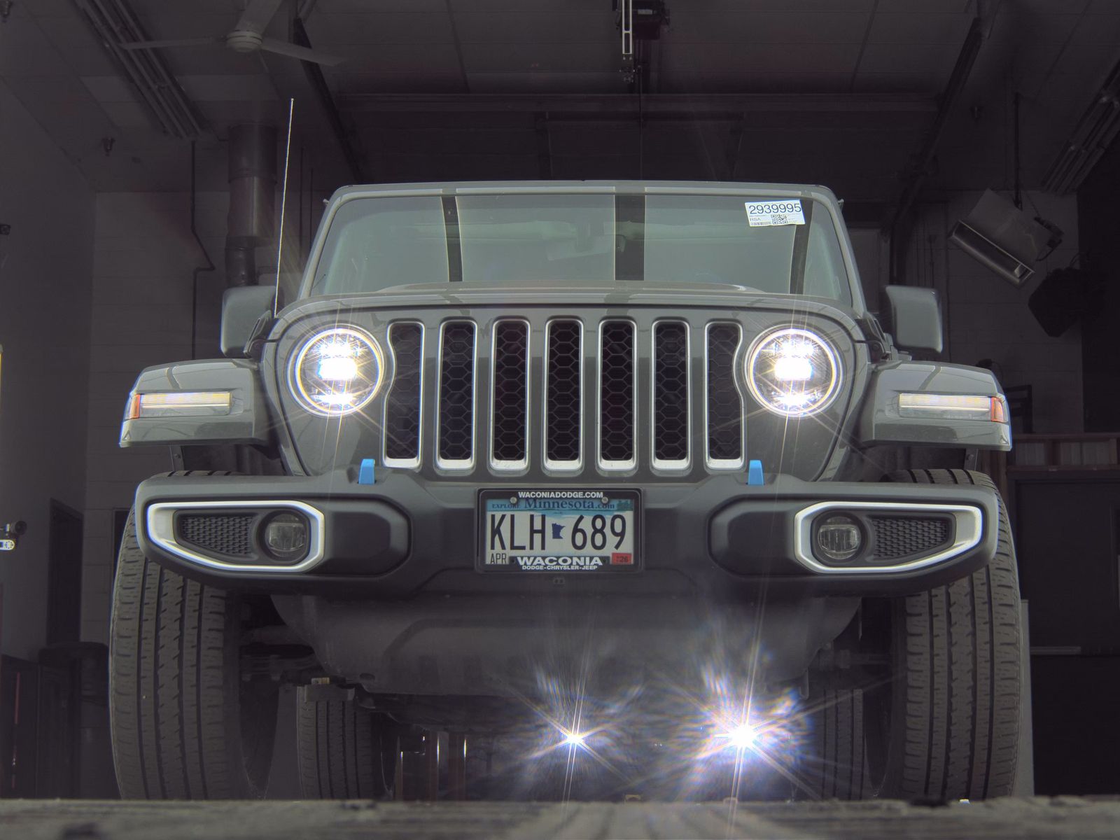 JEEP WRANGLER - 4