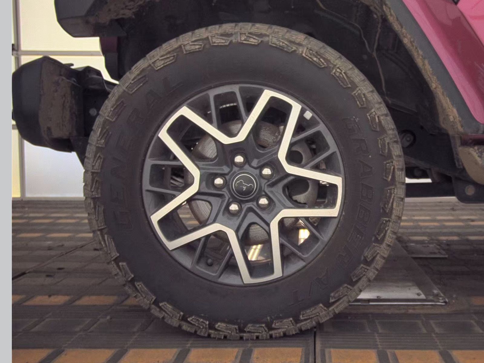 JEEP SAHARA - 10
