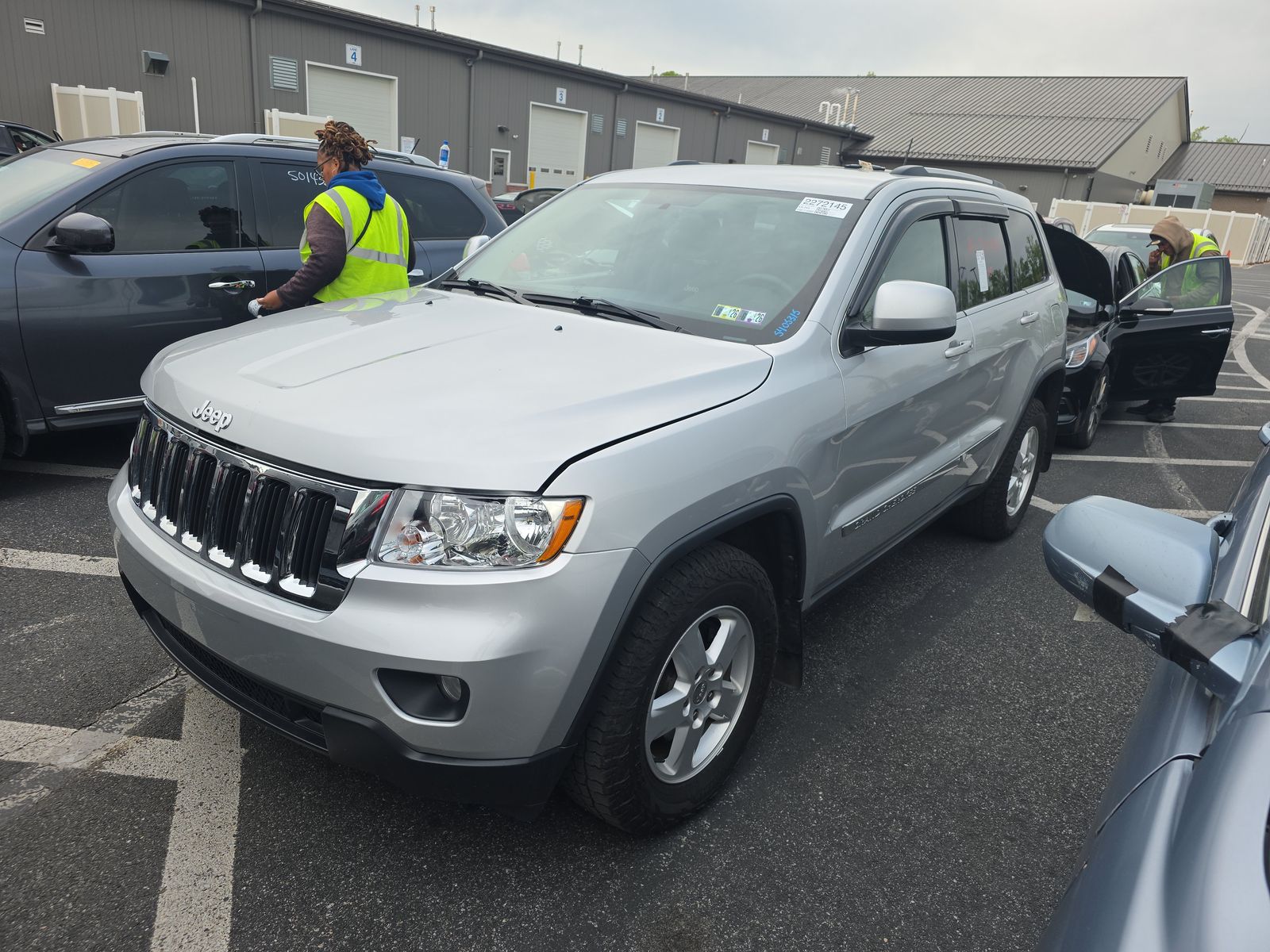 JEEP LAREDO - 1