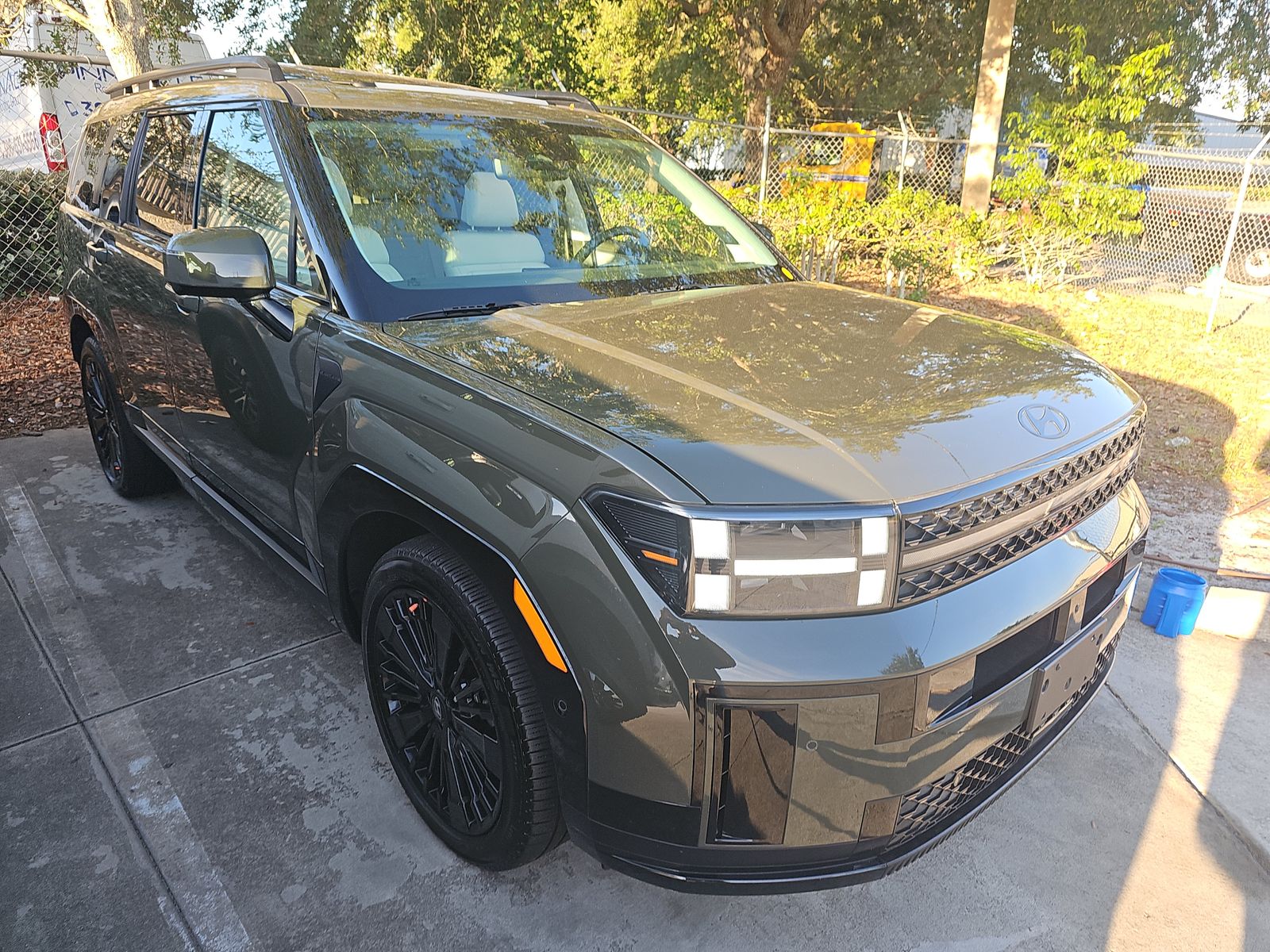 HYUNDAI CALLIGRAPH - 4