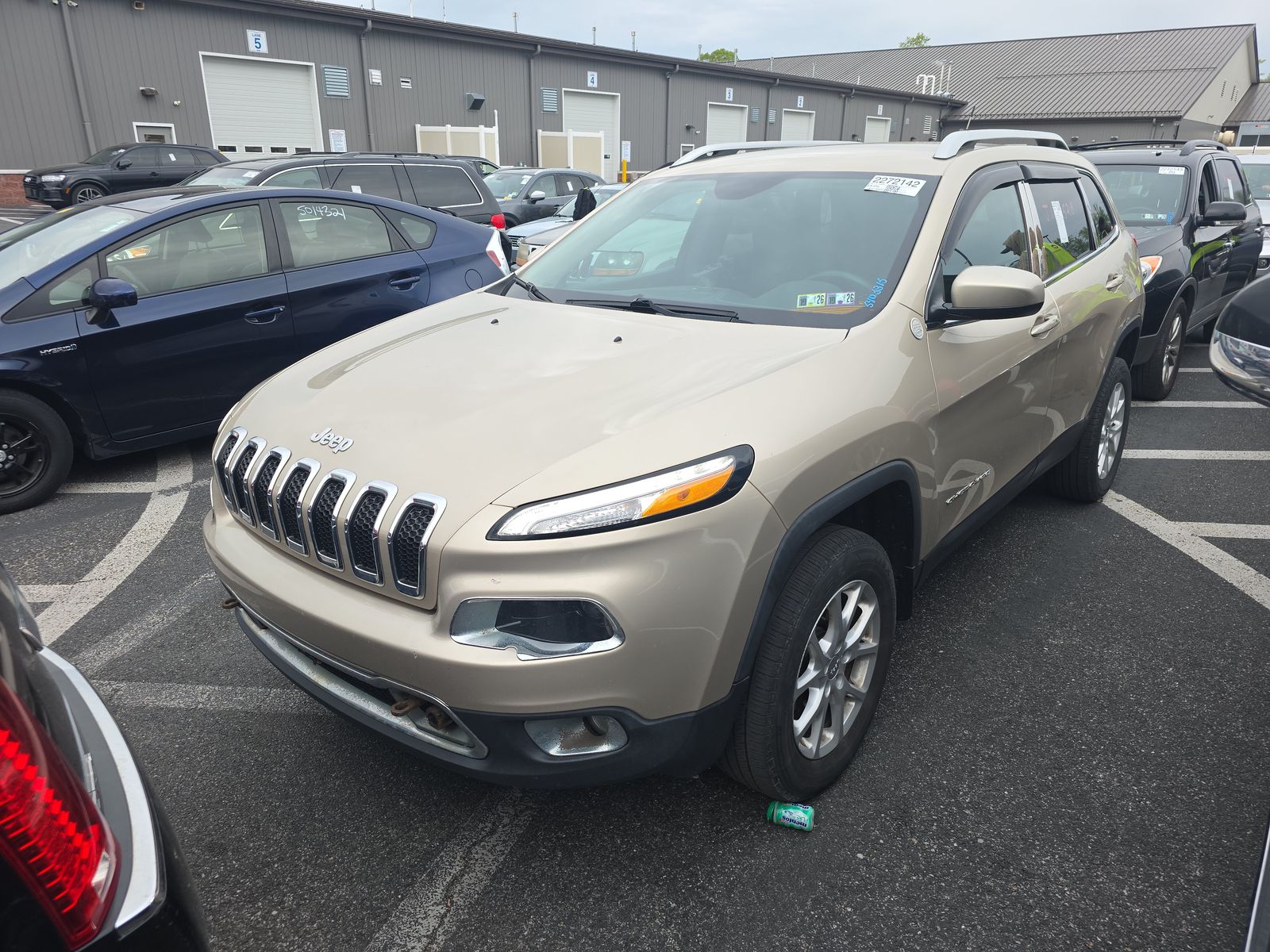 JEEP LATITUDE - 1