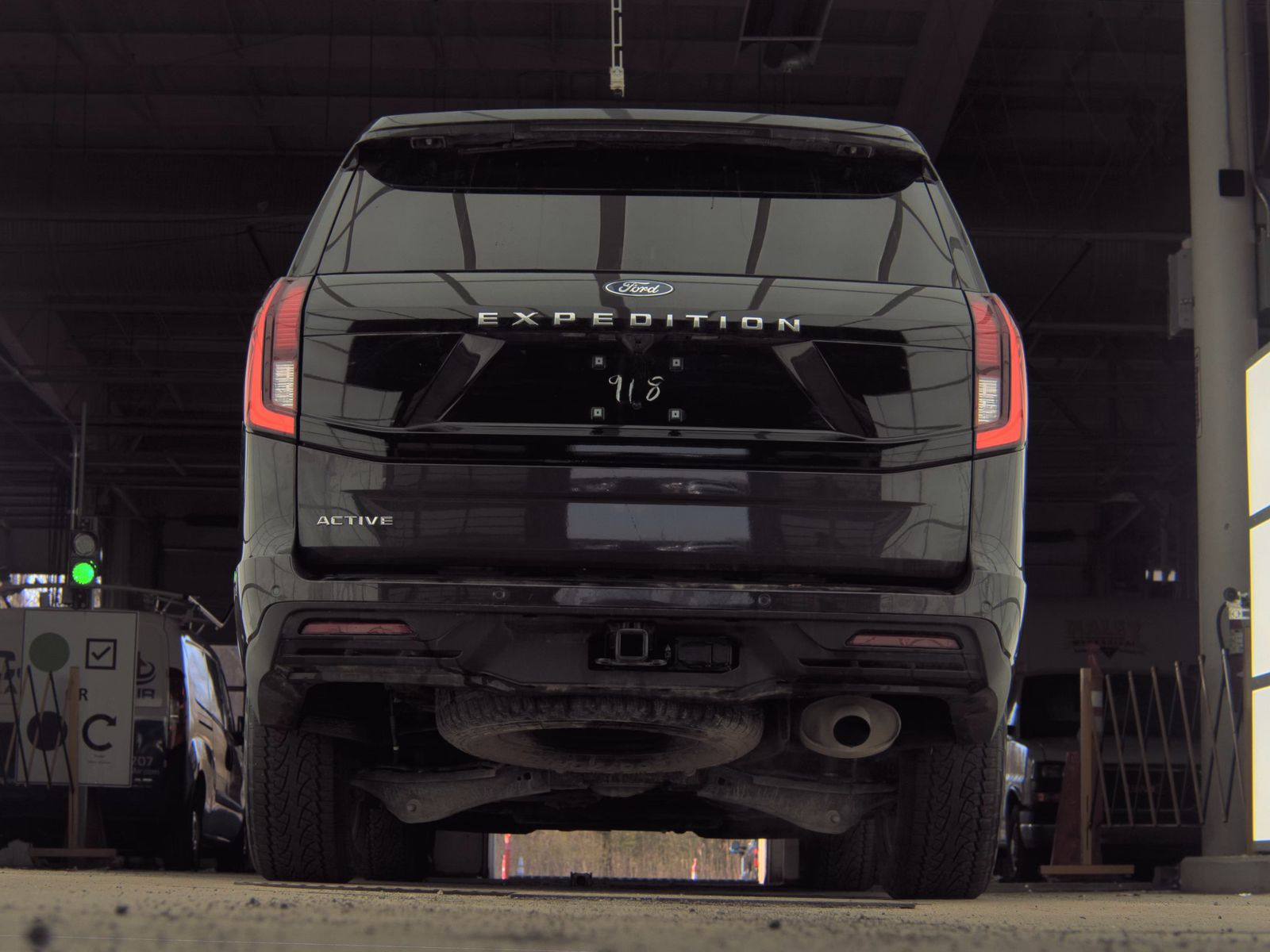 FORD EXPEDITION - 8