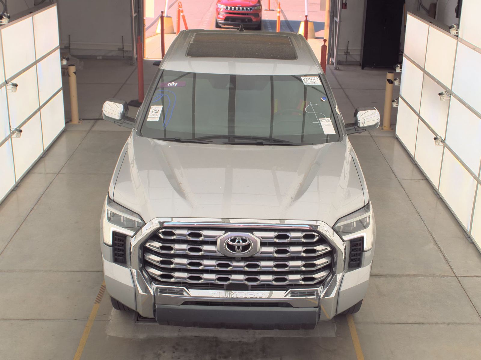 TOYOTA TUNDRA - 3