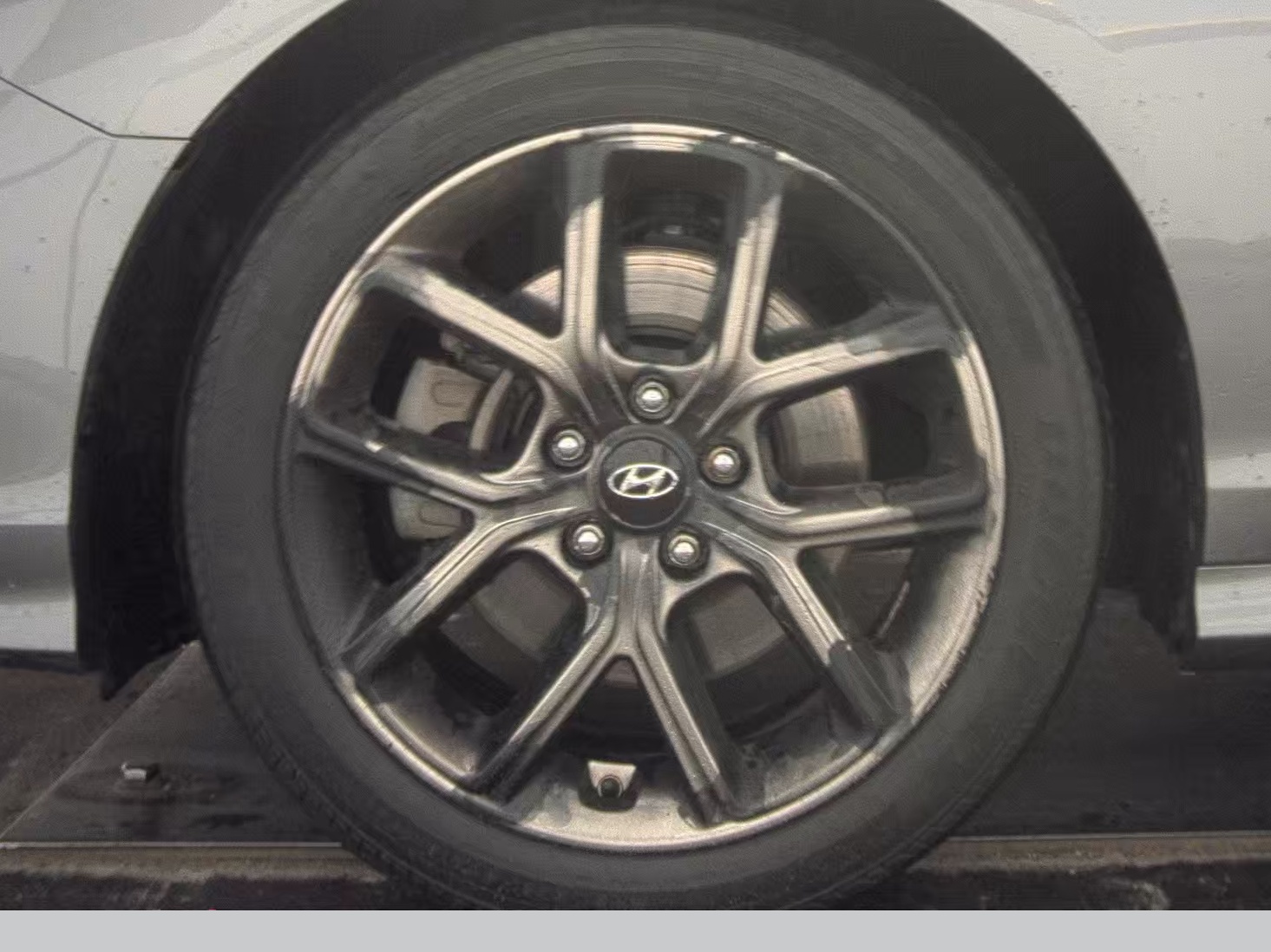 HYUNDAI LIMITED - 10