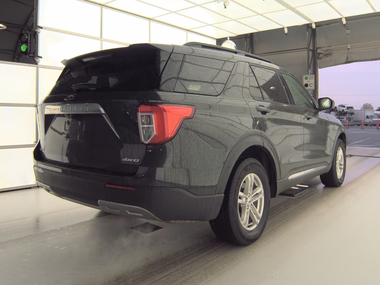FORD EXPLORER - 6