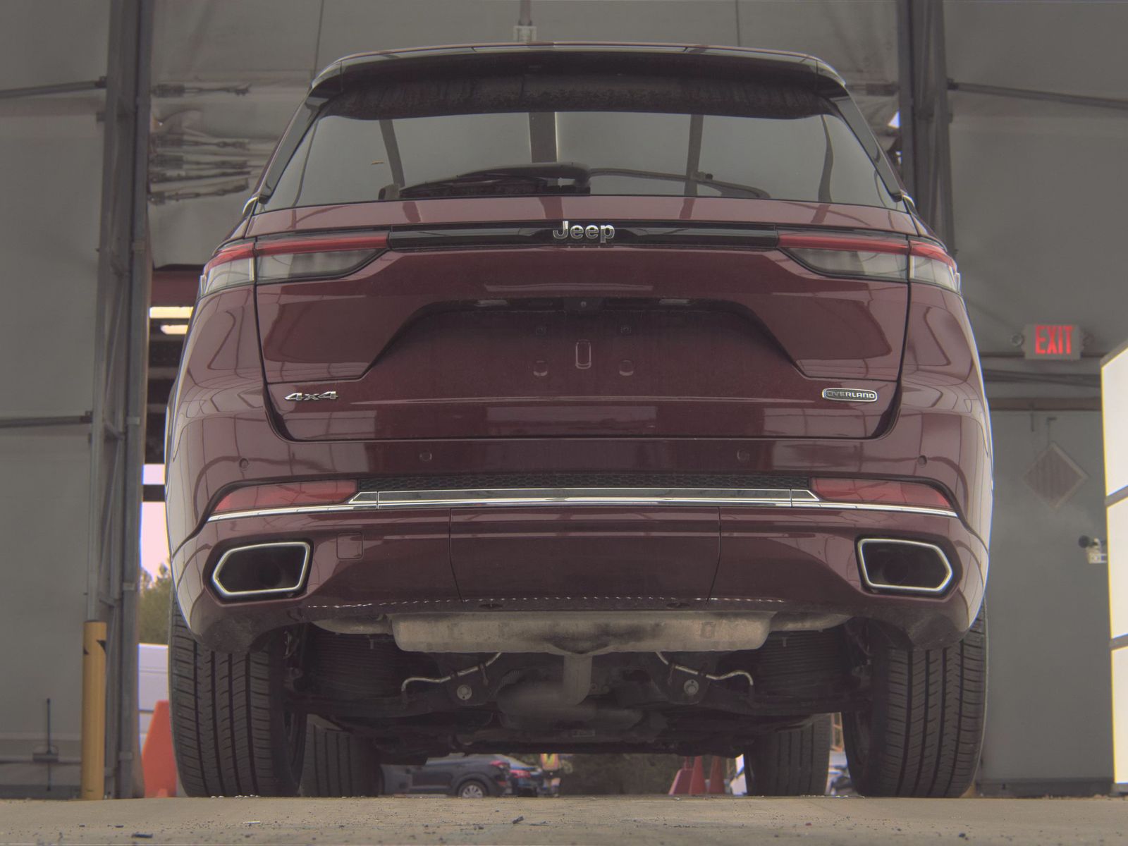 JEEP OVERLAND - 8