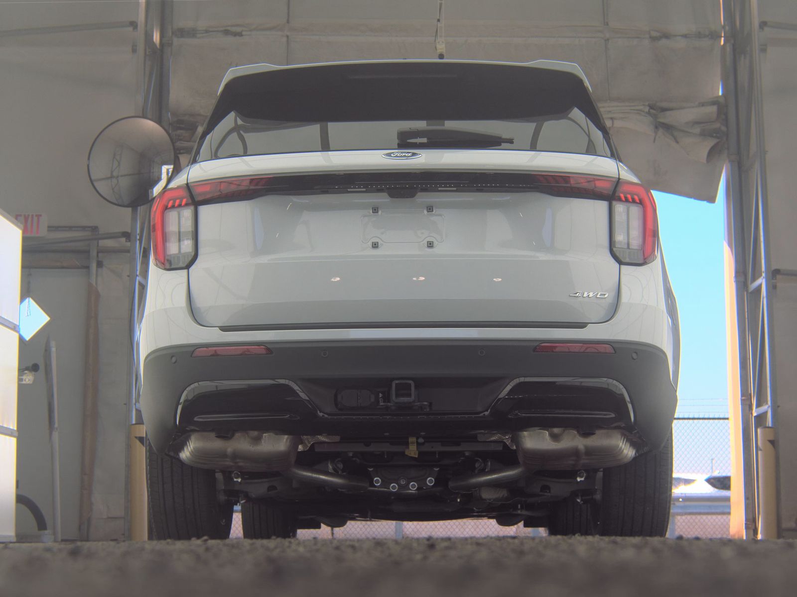 FORD EXPLORER - 8