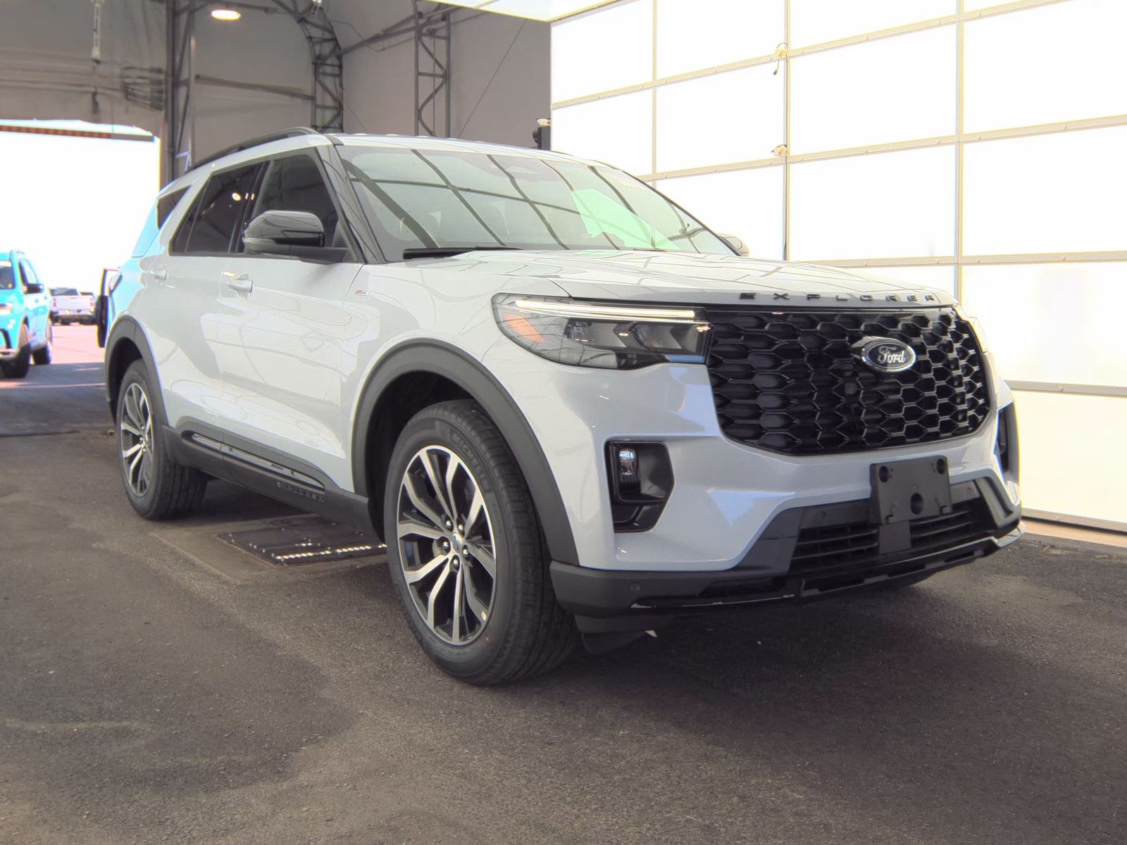 FORD EXPLORER - 5