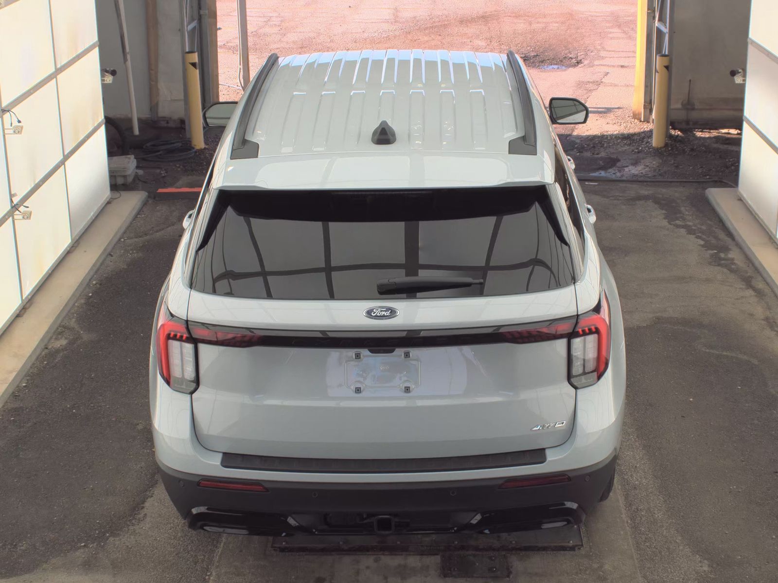FORD EXPLORER - 7