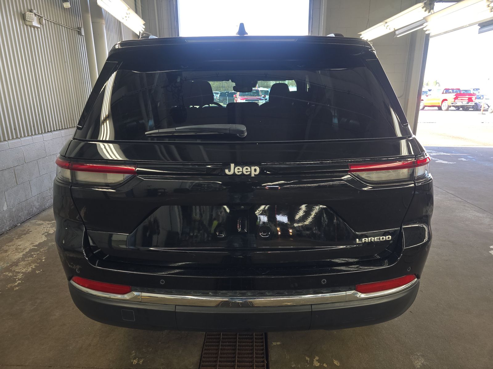 JEEP LAREDO - 6