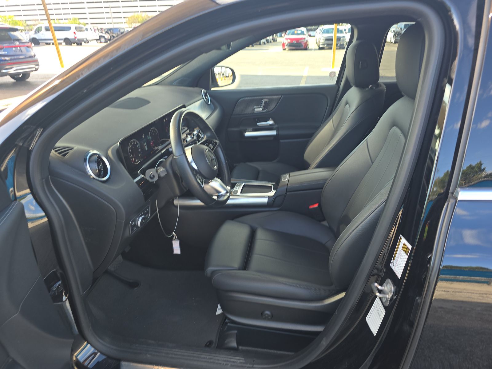 MERCEDES-BENZ GLA-CLASS - 8