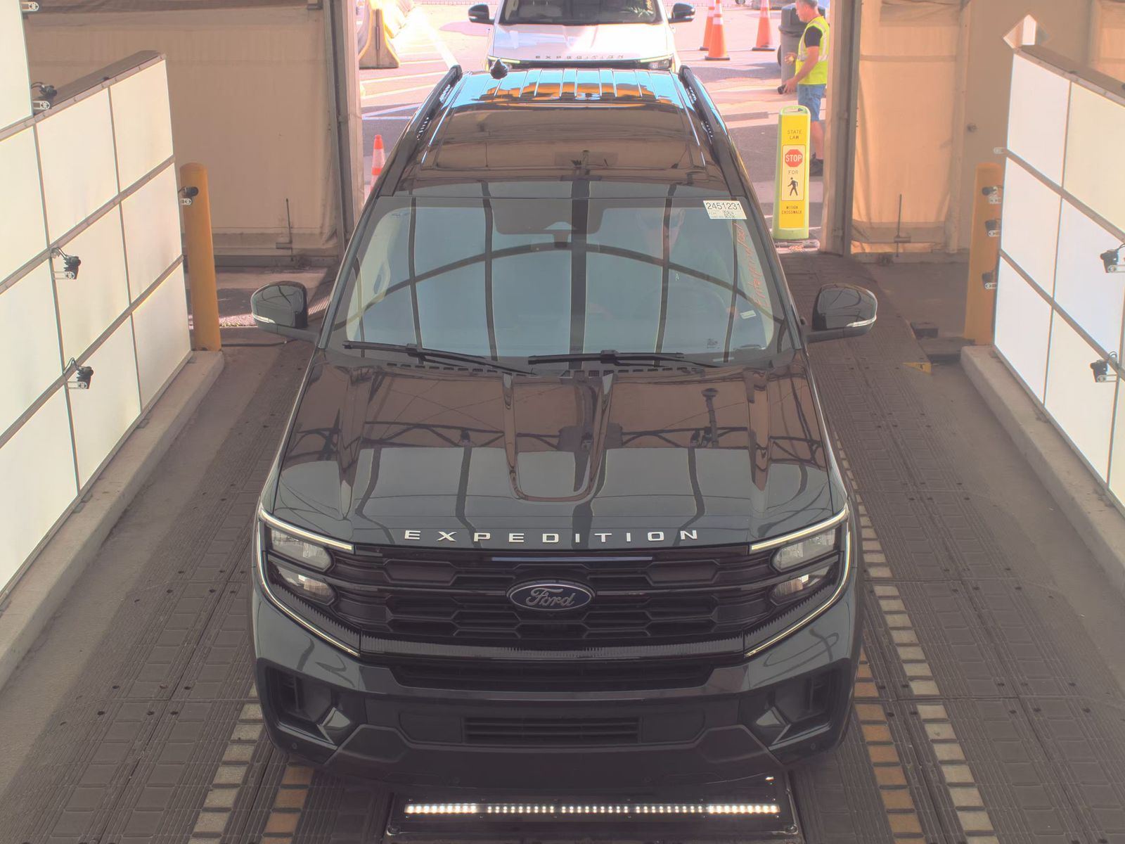 FORD EXPEDITION MAX - 3