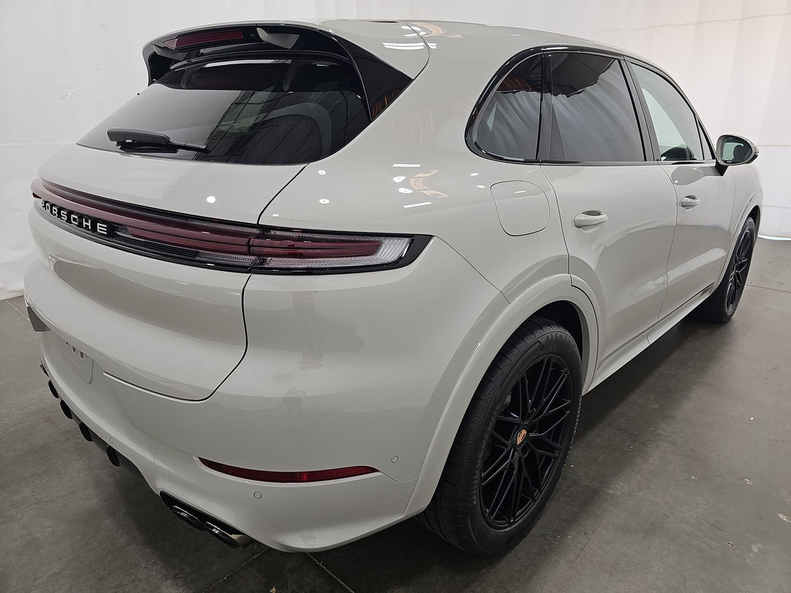 PORSCHE CAYENNE - 5