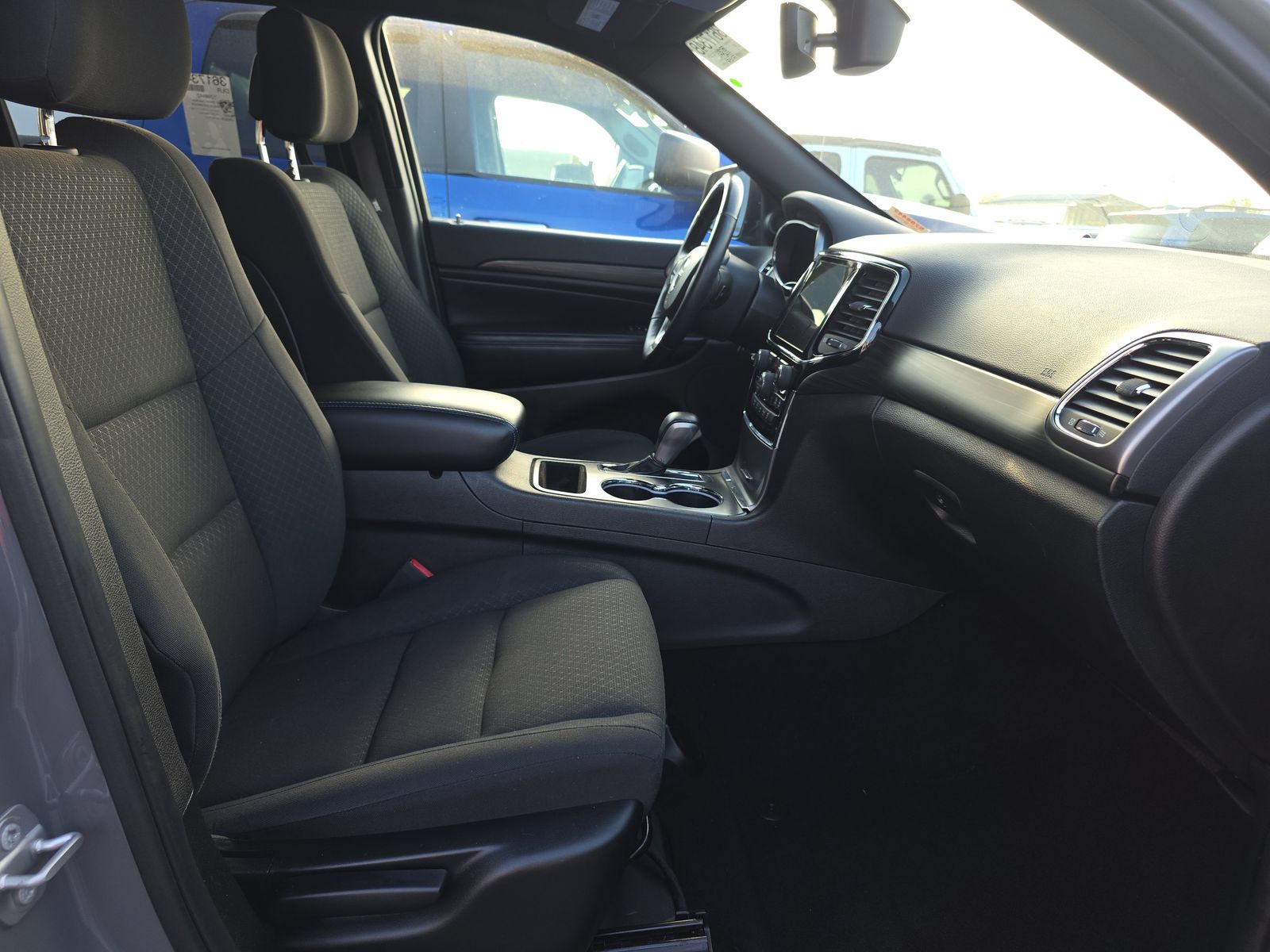 JEEP LAREDO UPLAND EDITION - 9