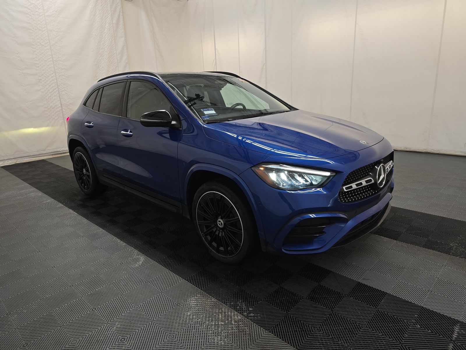 MERCEDES-BENZ GLA-CLASS - 4