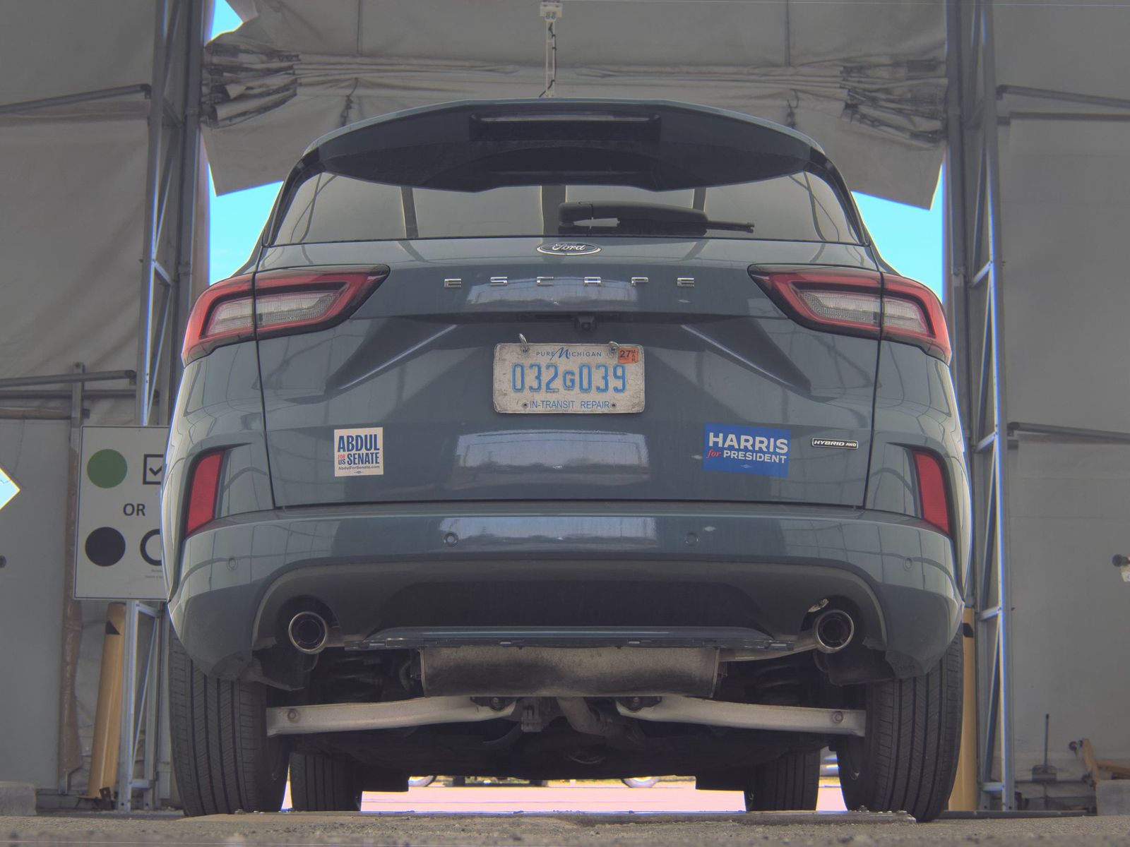 FORD ESCAPE - 8
