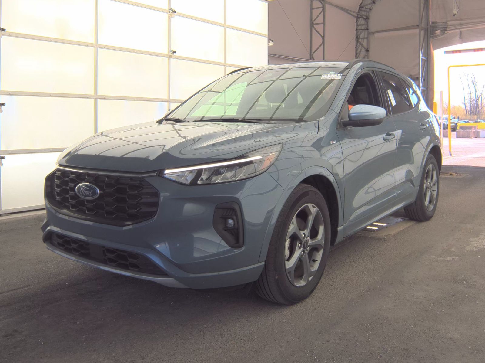 FORD ESCAPE - 1