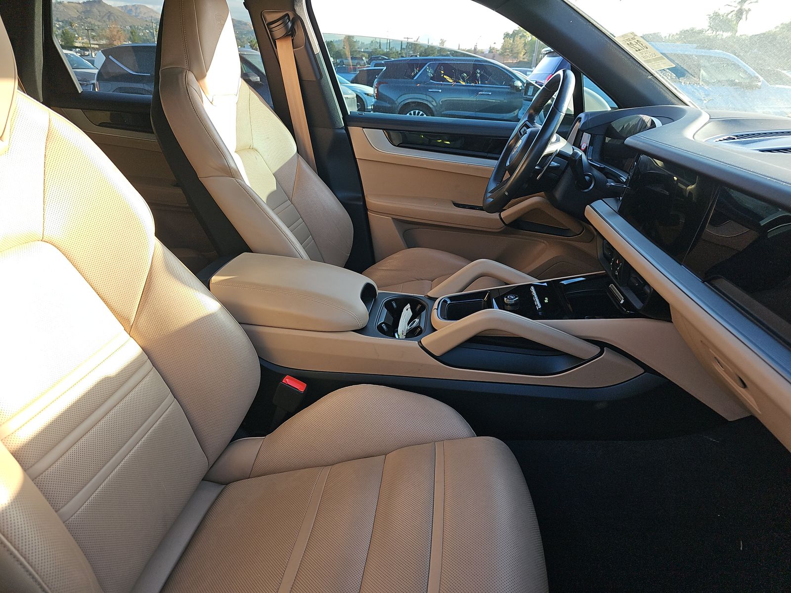 PORSCHE CAYENNE - 9