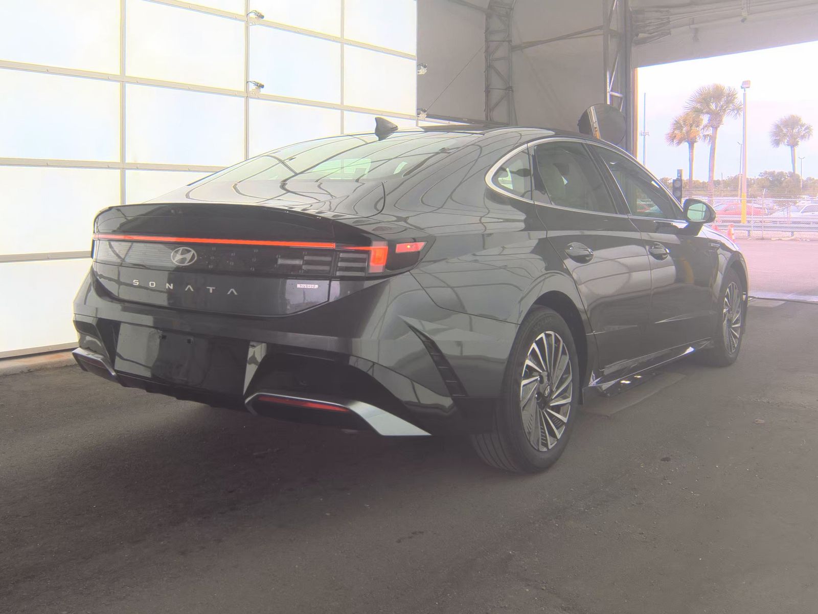 HYUNDAI HYBRID SEL - 6