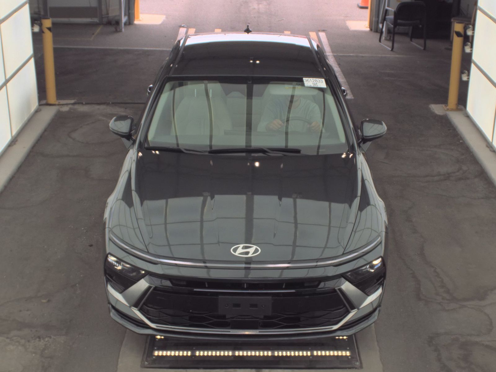 HYUNDAI HYBRID SEL - 3