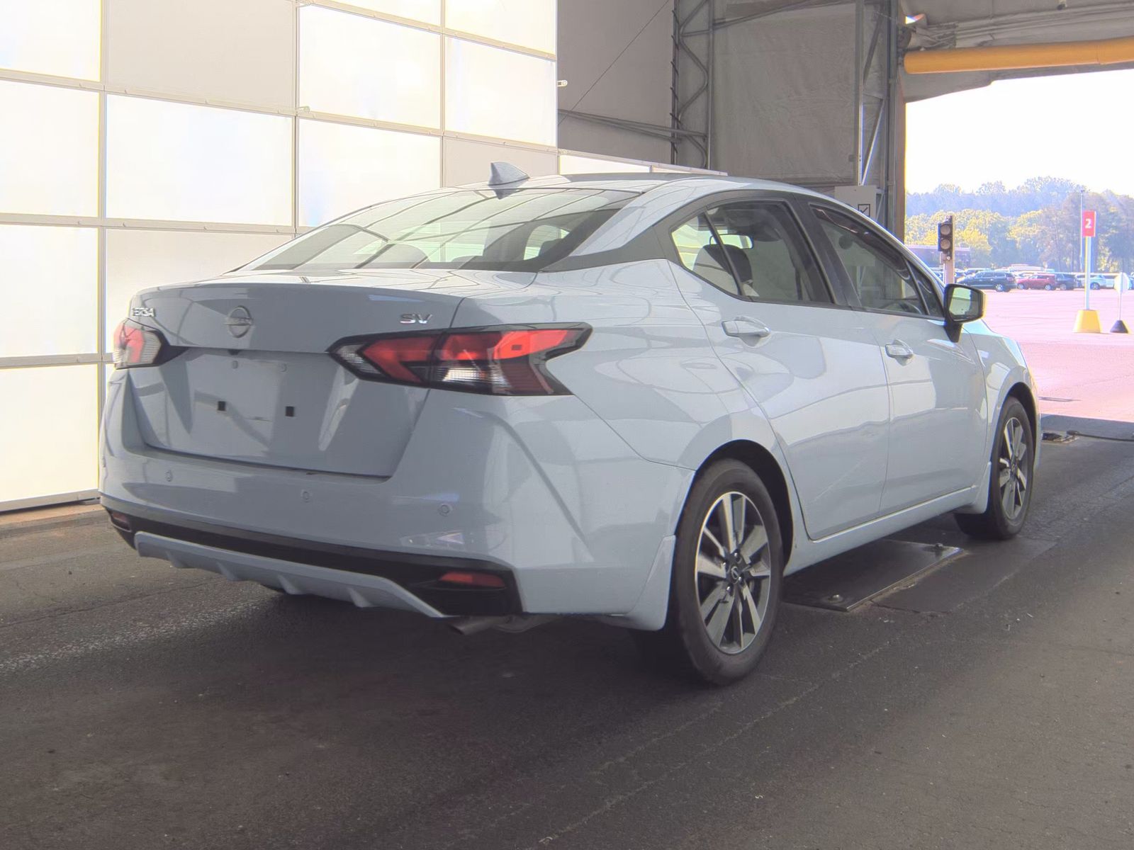 NISSAN VERSA - 6