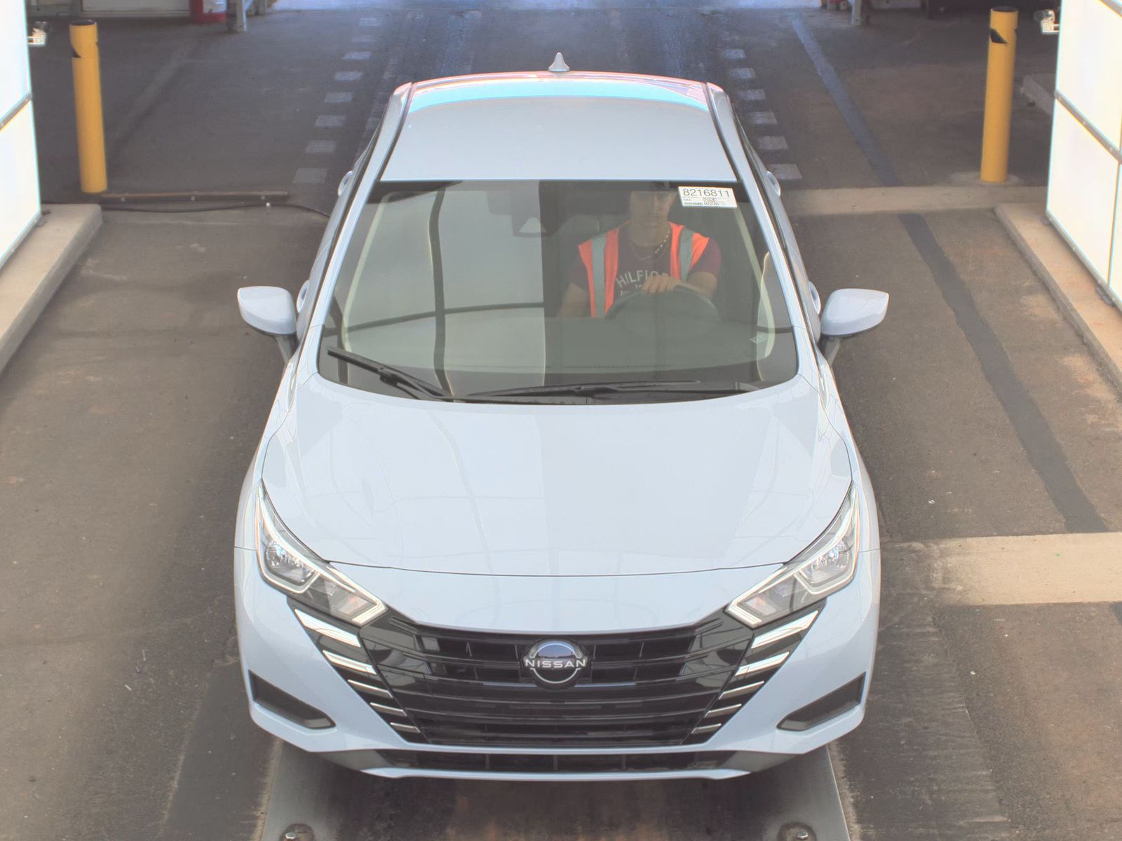 NISSAN VERSA - 3