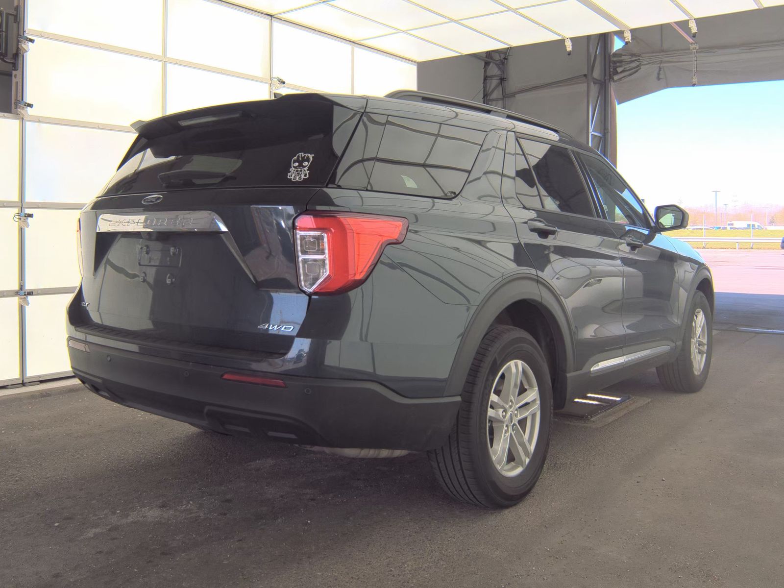 FORD EXPLORER - 6