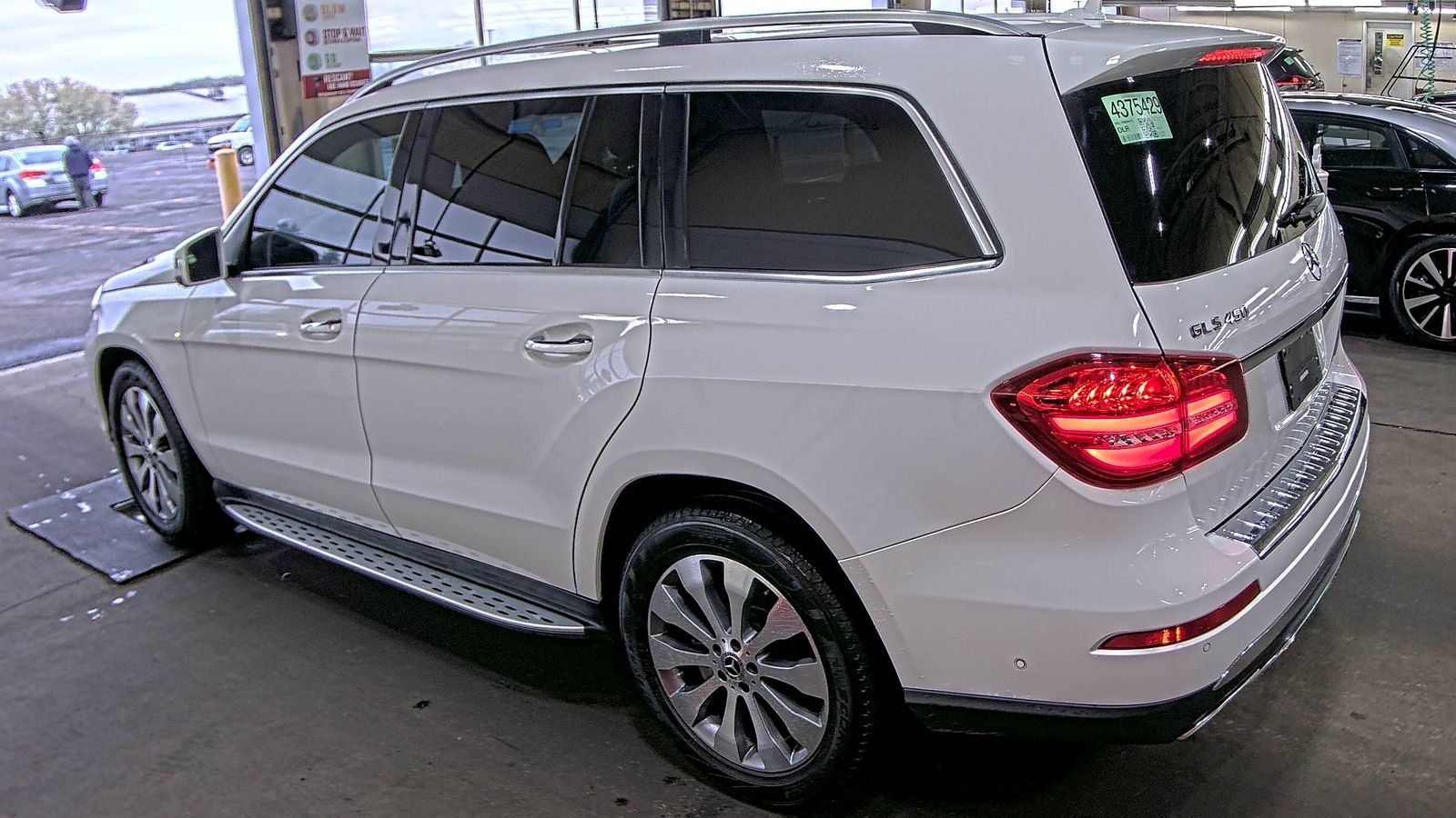 MERCEDES-BENZ GLS - 7