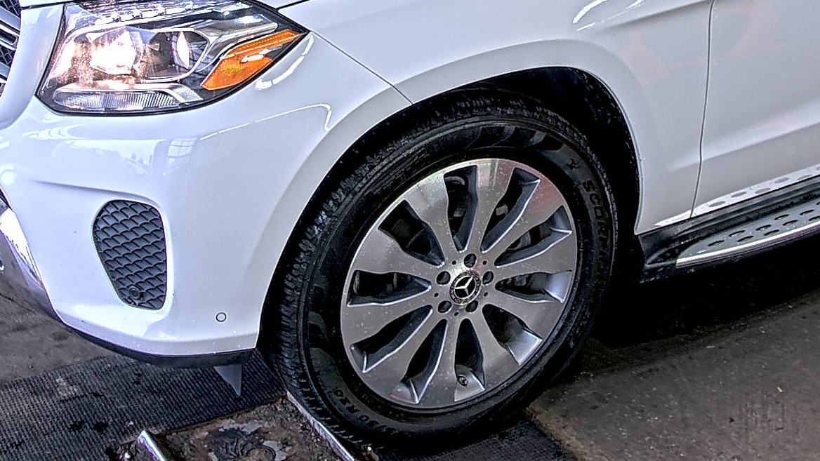 MERCEDES-BENZ GLS - 8