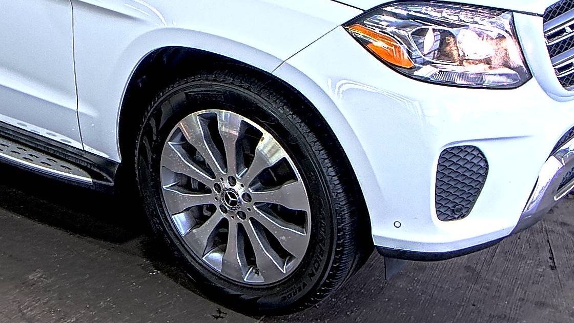 MERCEDES-BENZ GLS - 9